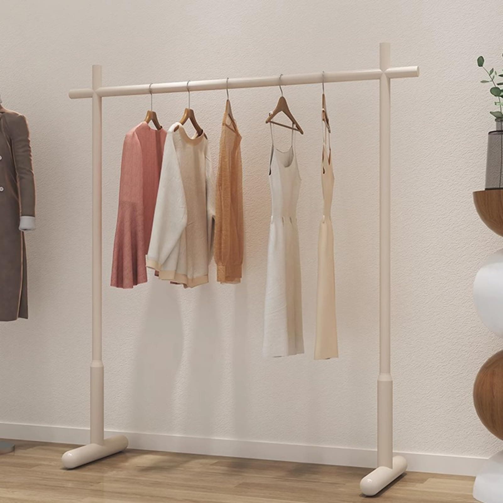 Guardaroba capsula minimal chic per ogni stagione